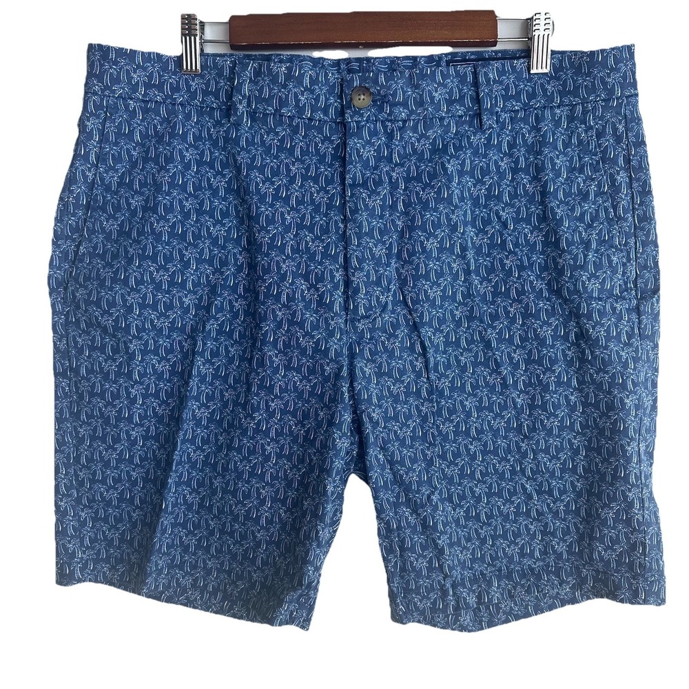 Vineyard Vines Blue Classic Fit AOP Palm Tree 36 x 9" Chino Shorts Blue